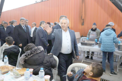 Afyonkarahisar Belediyesi tarafından düzenlenen iftar programında konuşan Belediye Başkanı Mehmet