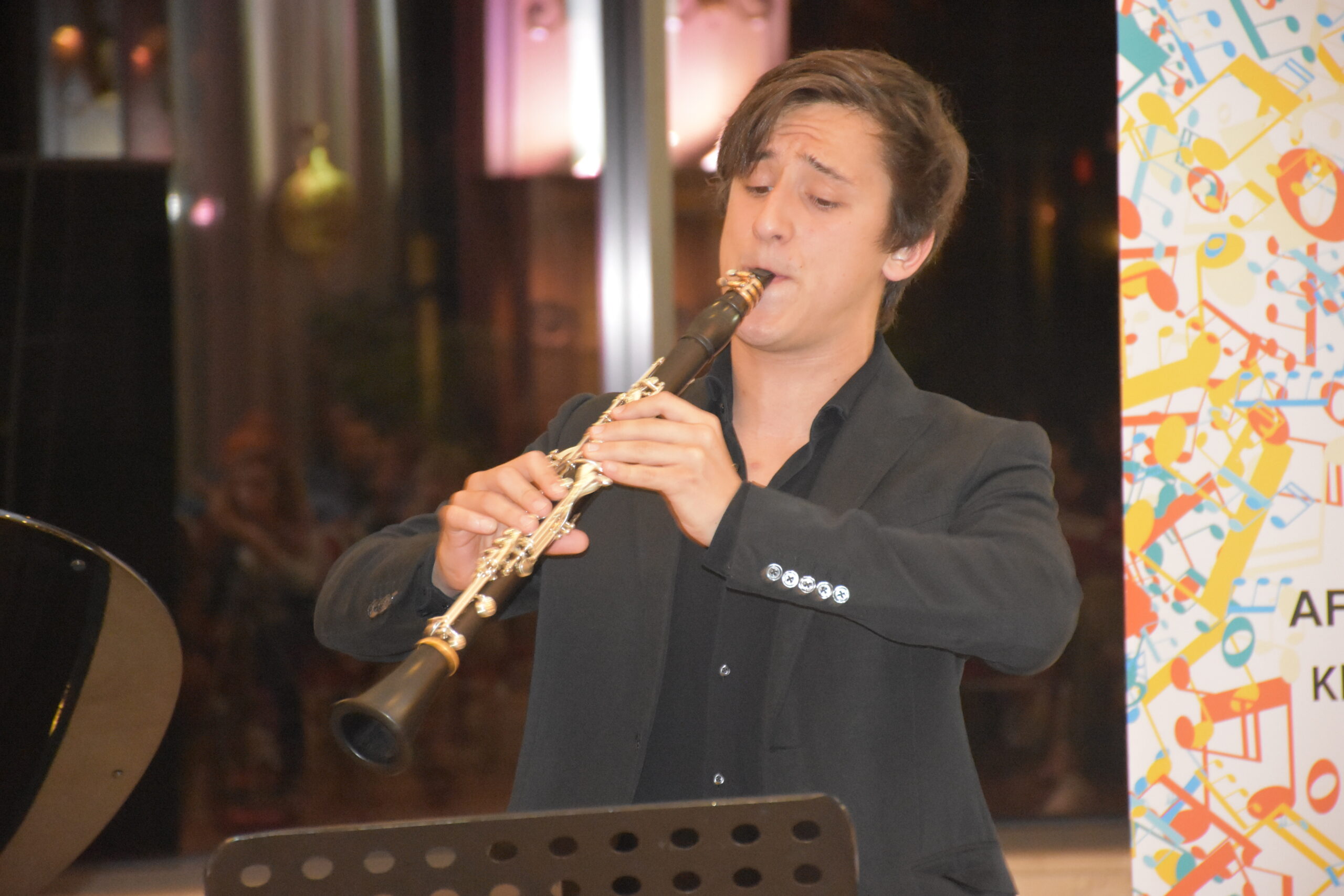 AFYONKARAHİSAR (AA) – Genel sanat yönetmenliğini Hüseyin Başkadem'in yaptığı "22.