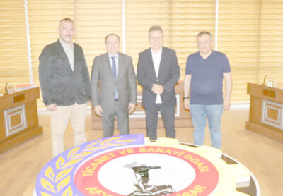 ATSO KOBİ Akademisi eğitim takvimi çerçevesinde TRT Spikeri Erdoğan Arıkan,