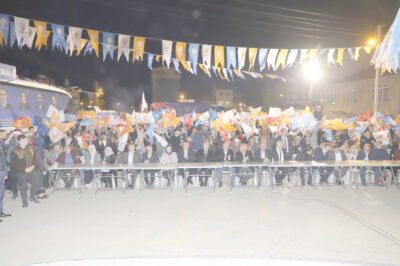 AK Parti Afyonkarahisar Teşkilatının mahalle mitinglerinin sonuncusu Erenler’de yapıldı. Mitingde