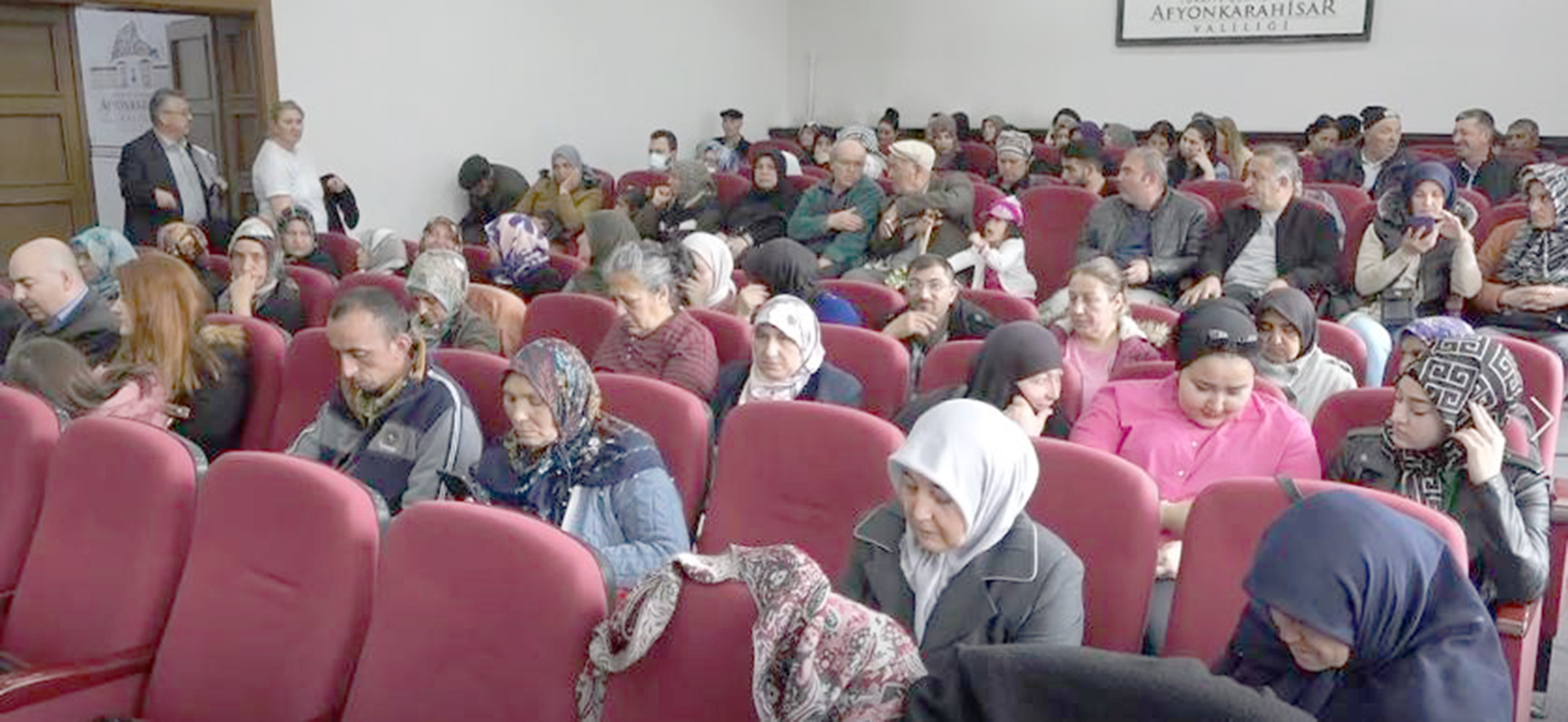 “Devletimizin milletimizin her zaman yanında” Afyonkarahisar Valiliği tarafından Vali Kübra Güran Yiğitbaşı’nın başkanlığında Halk Günü