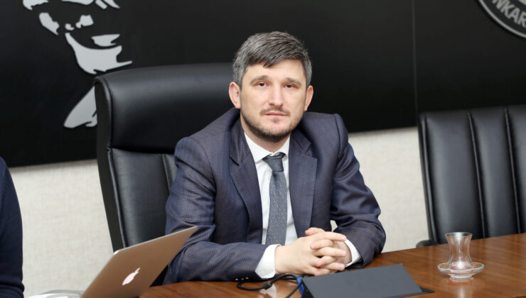 Hes İlaç Afyonspor Kulüp Başkanı Süleyman Karakuş görevinden istifa ettiğini