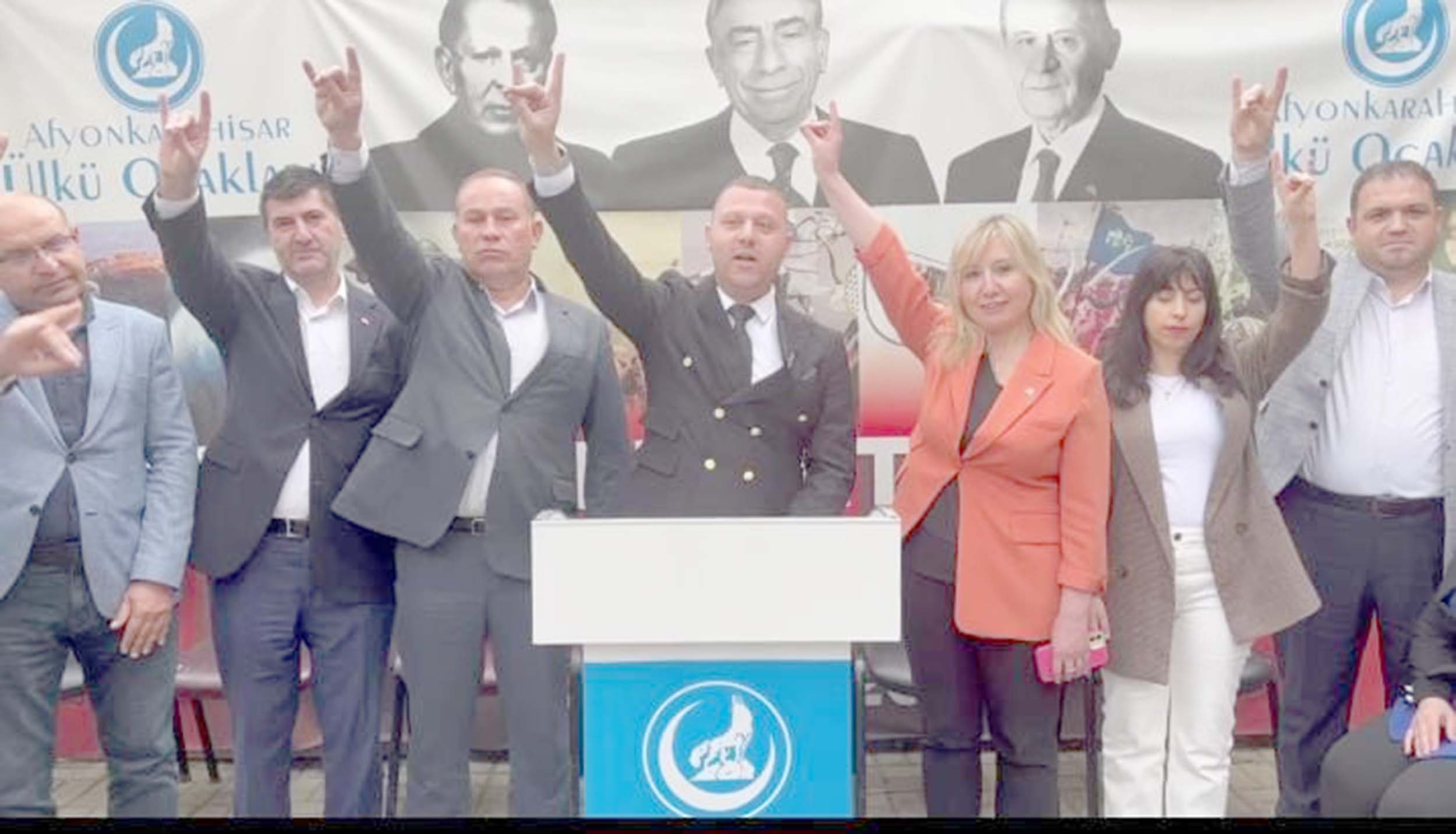 Afyonkarahisar Ülkü Ocakları Başkanı Oğuz Kağan Diler ve ülkücüler,3 Mayıs