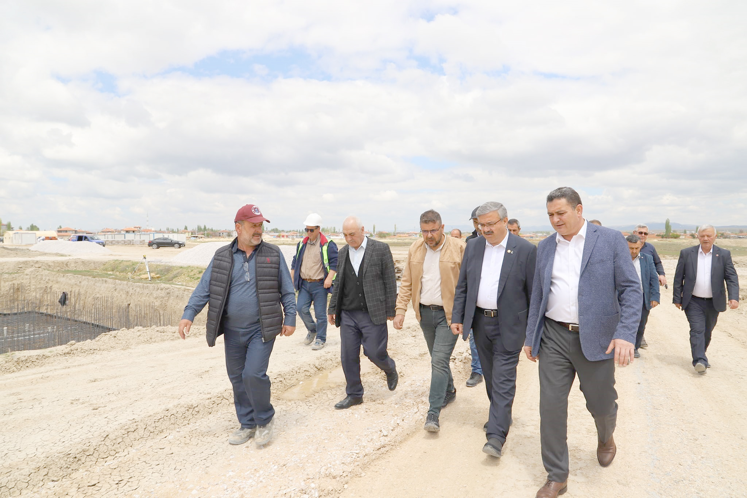 AK Parti Afyonkarahisar Milletvekili İbrahim Yurdunuseven, Salar beldesinde ve Çobanlar’da