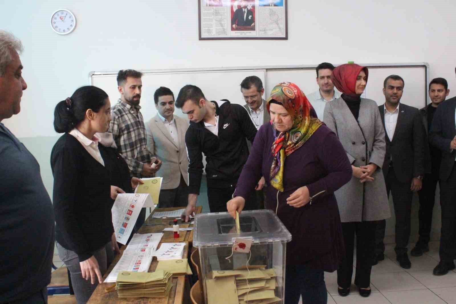 AFYONKARAHİSAR’DA 533 BİN 73 SEÇMEN CUMHURBAŞKANLIĞI VE 28. DÖNEM MİLLETVEKİLLİĞİ