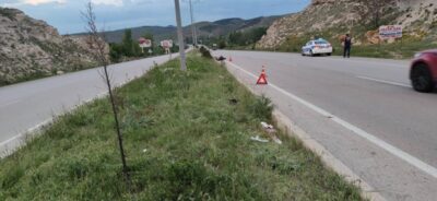 AFYONKARAHİSAR (AA) – Afyonkarahisar'da bariyerlere çarpan motosiklet sürücüsü hayatını kaybetti.