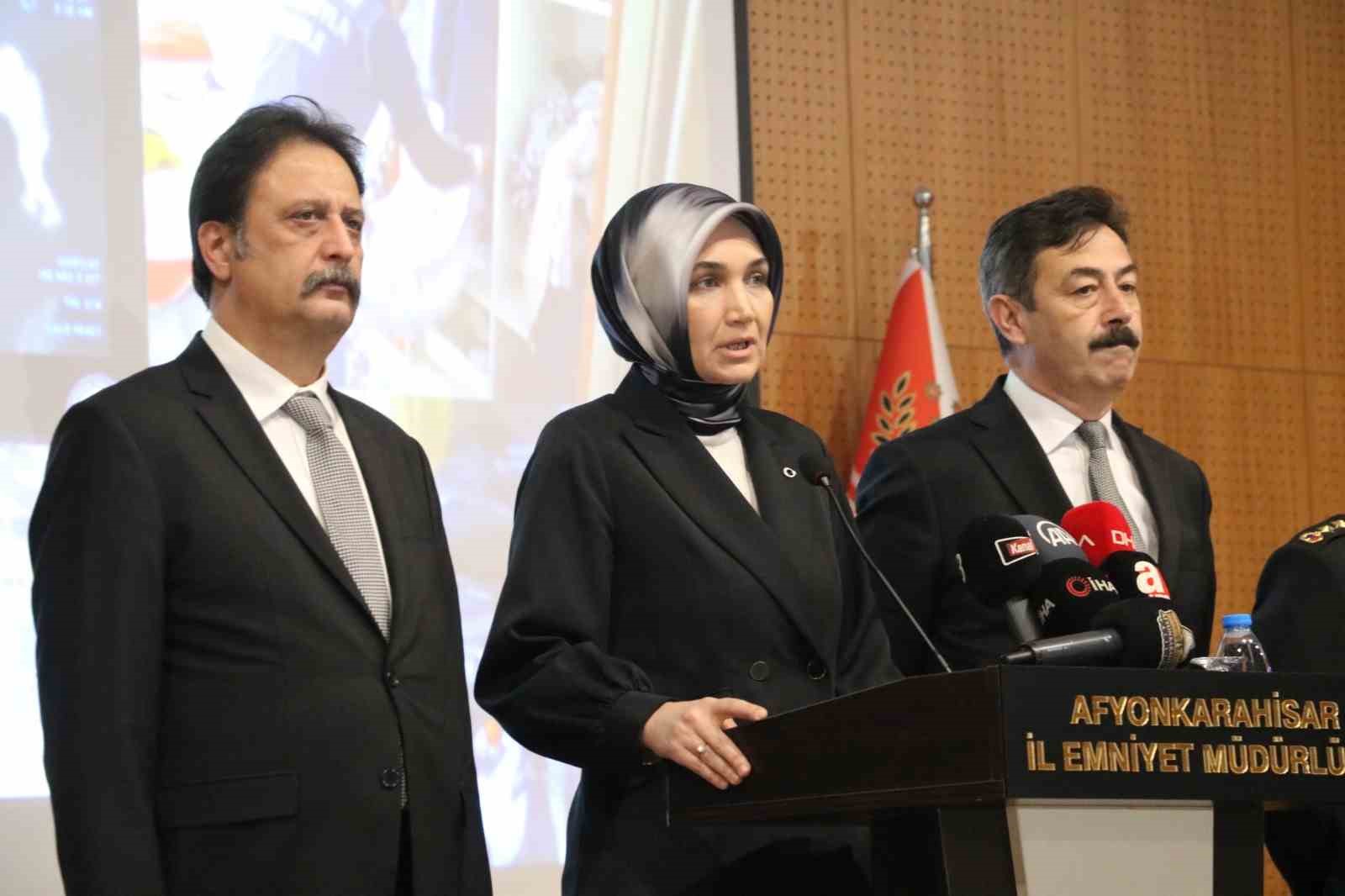 AFYONKARAHİSAR’DA TORBACI DİYE ADLANDIRILAN UYUŞTURUCU SATICILARINA YÖNELİK YAPILAN POLİS TARAFINDAN