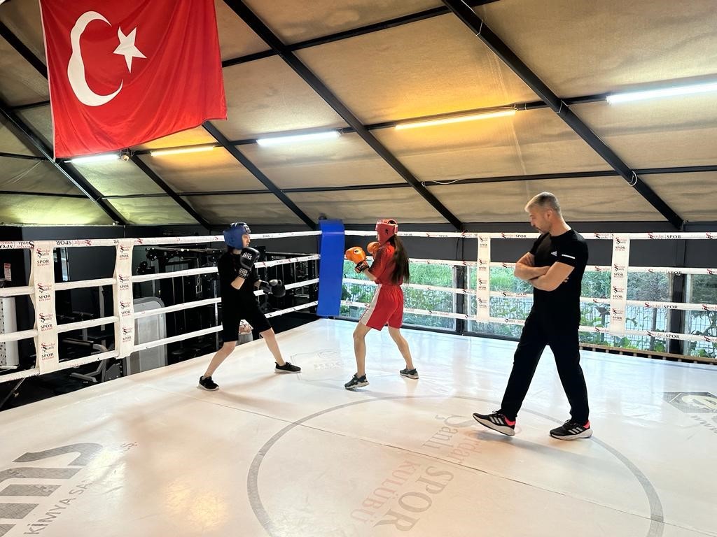 TÜRKİYE BOKS FEDERASYONU AFYONKARAHİSAR İL TEMSİLCİLİĞİ 2022-2023 SEZONU FAALİYET PROGRAMINDA