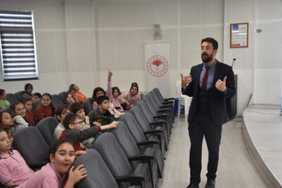 Hoca Ahmet Yesevi İlkokulu’nda su verimliği anlatıldı Hoca Ahmet Yesevi