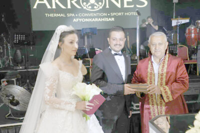 Afyonkarahisar tanınmış ailelerinden Ramazan-Sevgi Demirel’in kızı, iş insanı Adnan Demirel’in