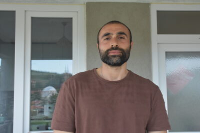 AFYONKARAHİSAR (AA) – CANAN TÜKELAY – Afyonkarahisar'da gittikleri piknikte gölete