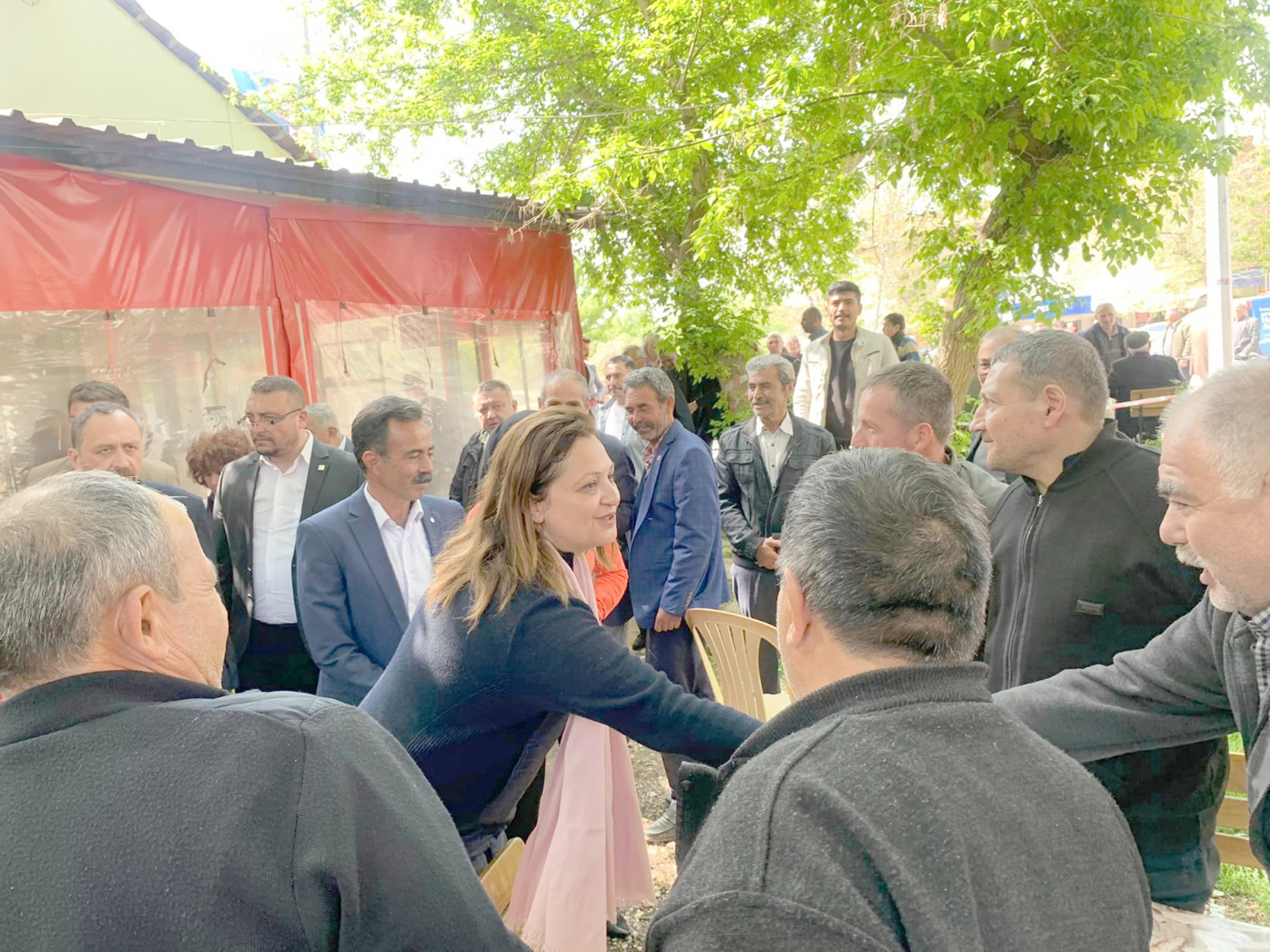 CHP Afyonkarahisar Milletvekili ve 1. Sıra Milletvekili Adayı Av. Burcu