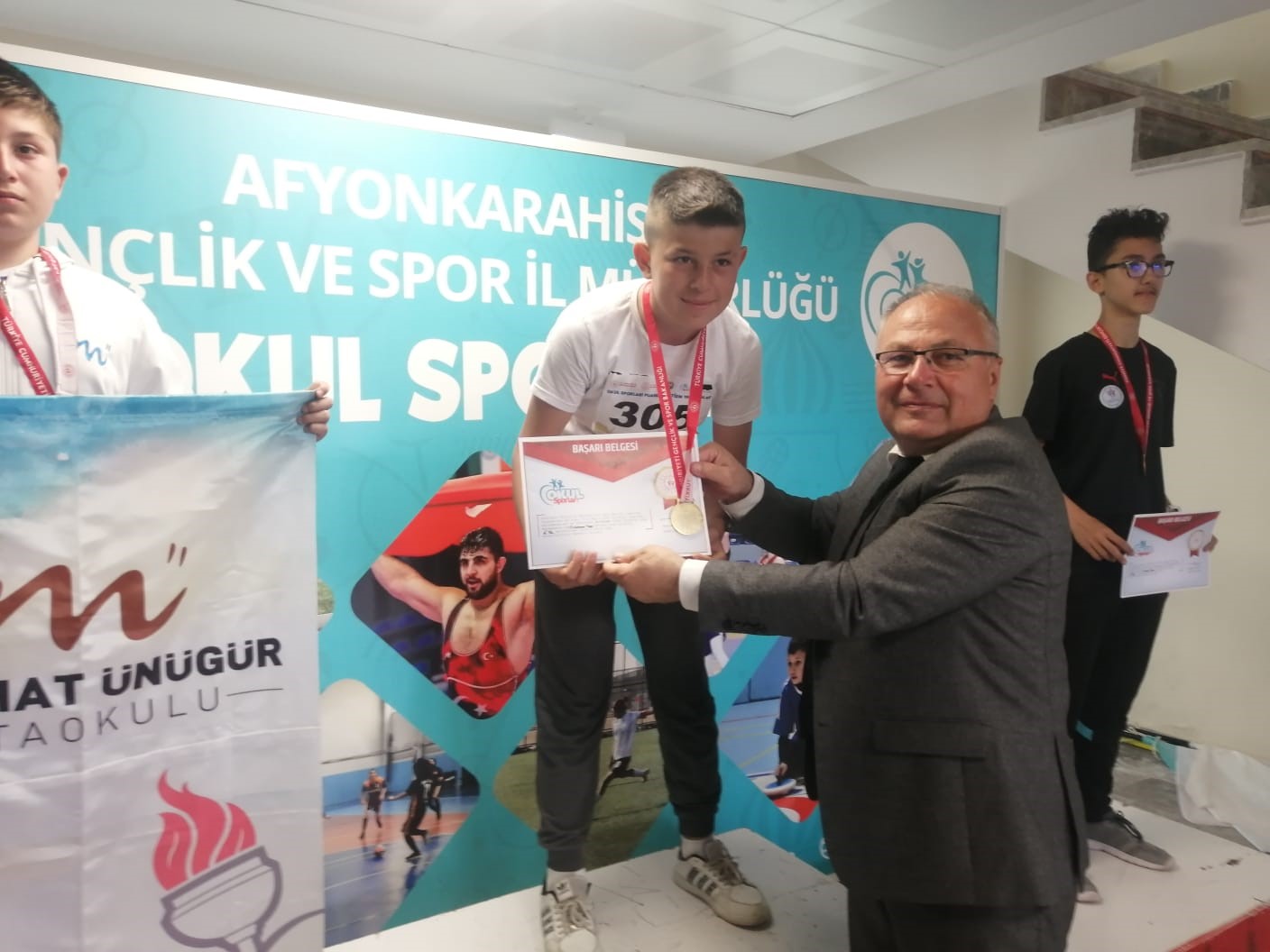 AFYONKARAHİSAR’DA DÜZENLENEN KÜÇÜKLER VE YILDIZLAR ATLETİZM GRUP MÜSABAKALARINDA SÜLÜN BALI-MUBAHAT