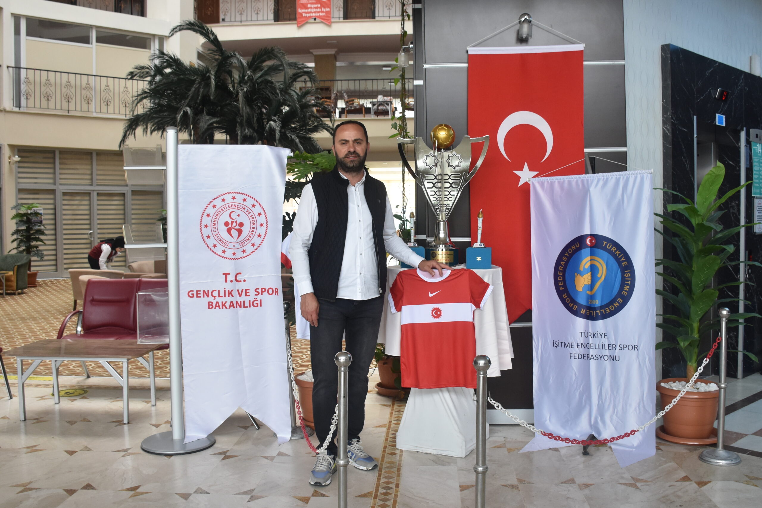 AFYONKARAHİSAR (AA) – CANAN TÜKELAY – Türkiye İşitme Engelliler Spor