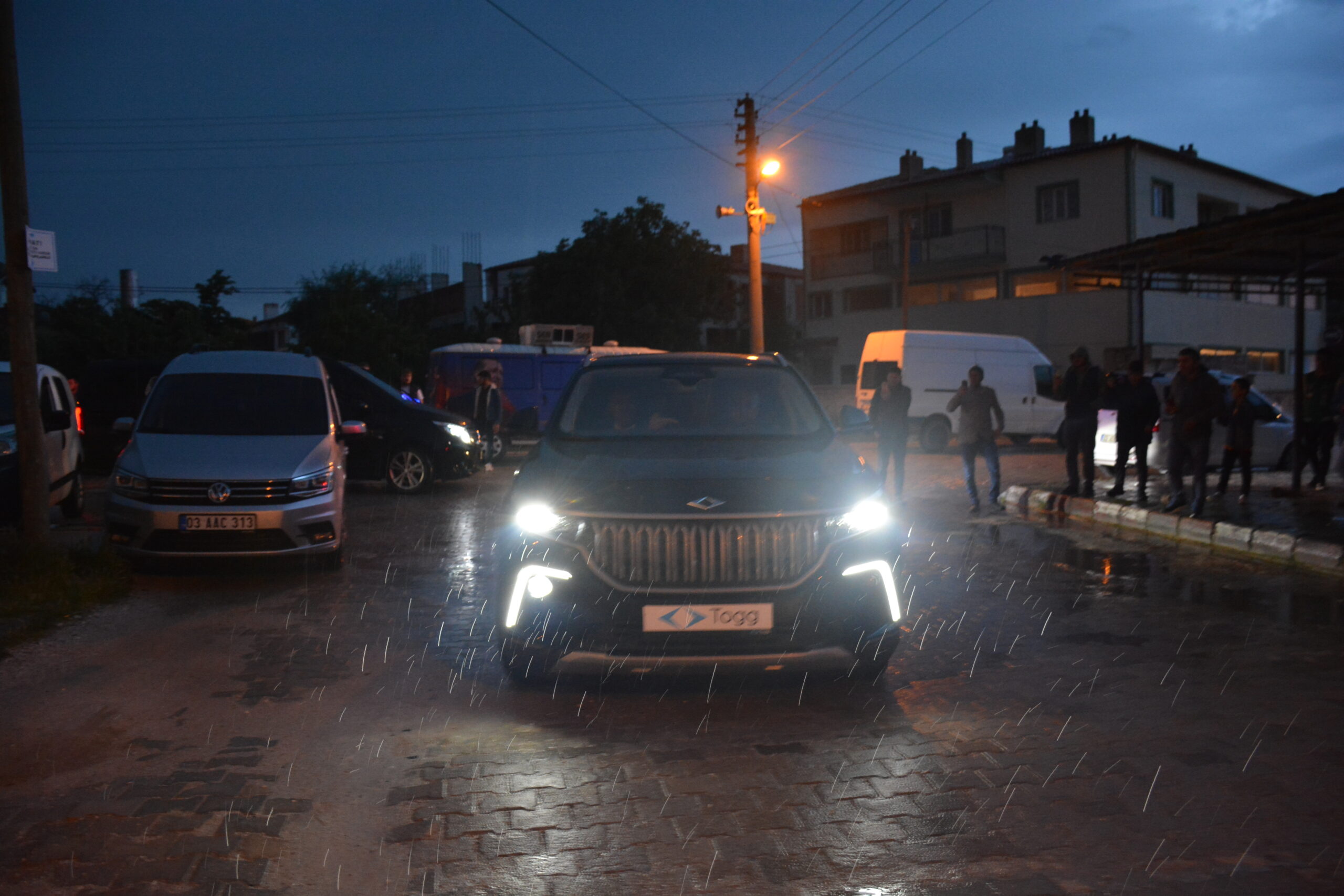 AFYONKARAHİSAR (AA) – Türkiye'nin yerli otomobili Togg, Afyonkarahisar'ın İscehisar ilçesinde