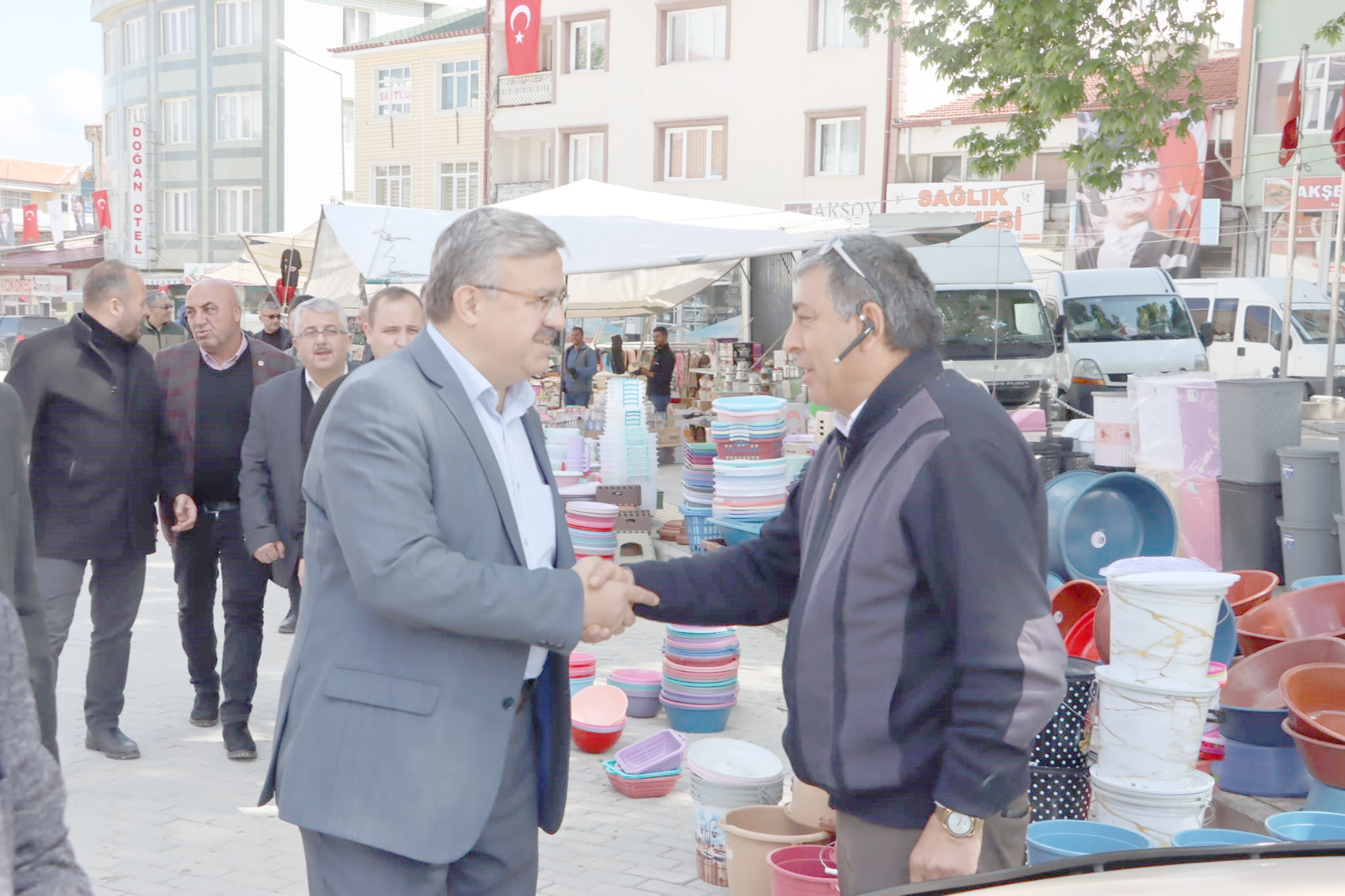   Sultandağı ilçesinde ziyaretlerde bulunan AK Parti Afyonkarahisar Milletvekili İbrahim