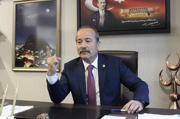 TBMM Dilekçe Komisyonunda geçici başkanlık yapan MHP Afyonkarahisar Milletvekili Mehmet