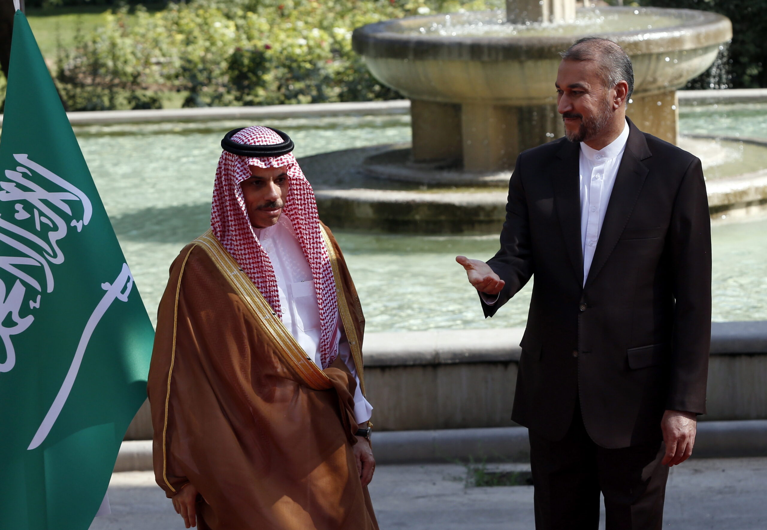 İran Dışişleri Bakanı Hüseyin Emir Abdullahiyan ile Suudi Arabistan Dışişleri