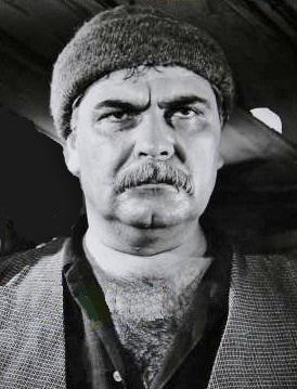 Kadir Savun (1926 – 1995) Erzincan ilinin İliç ilçesi Doruksaray