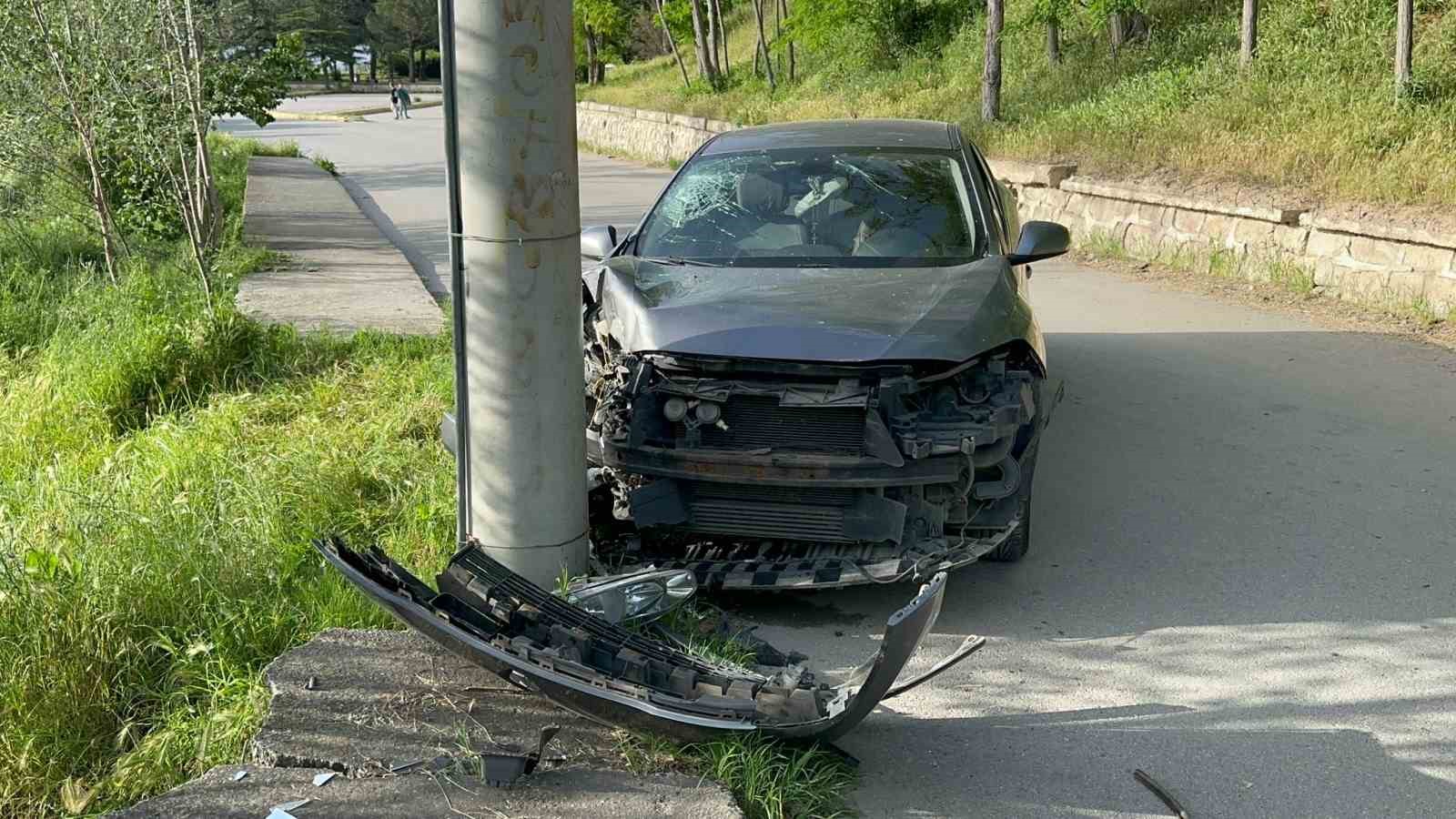 H.S. İDARESİNDEKİ 61 BE 715 PLAKALI ARAÇ, HORAN PARKI’NDAN HUZUREVİ