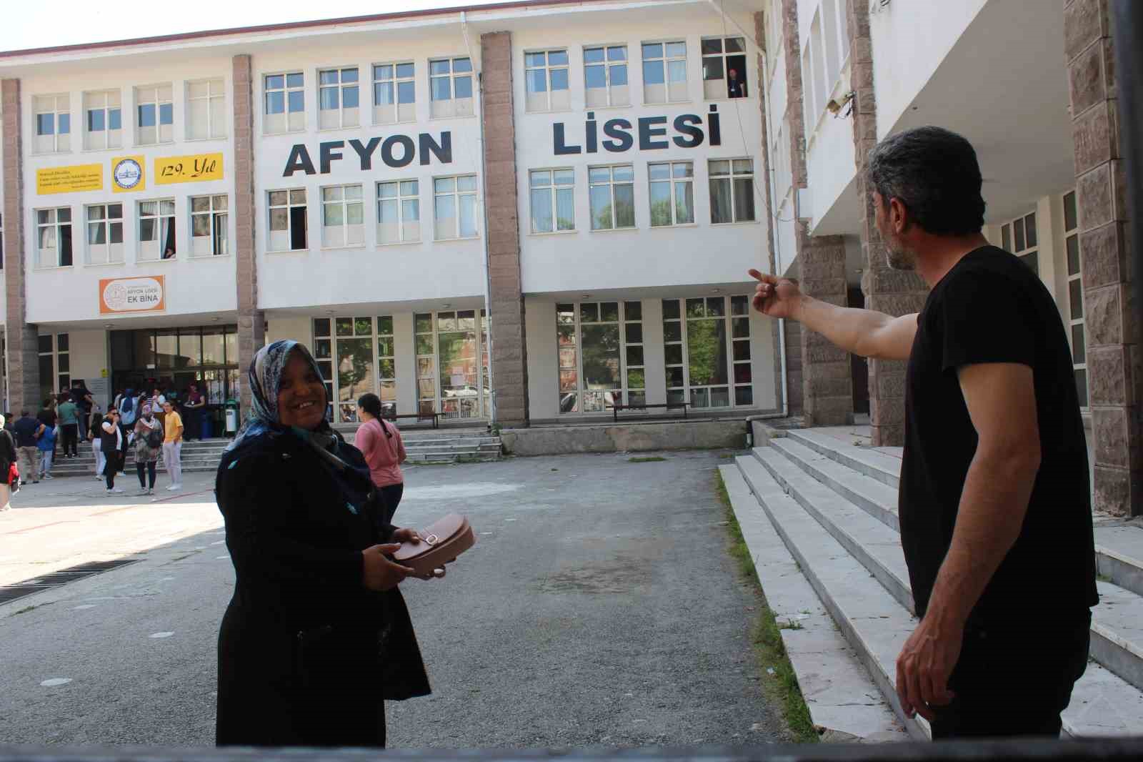 AFYONKARAHİSAR’DA YÜKSEKÖĞRETİM KURUMLARI SINAVI (YKS) SINAVI 22 BİN 909 ADAYIN