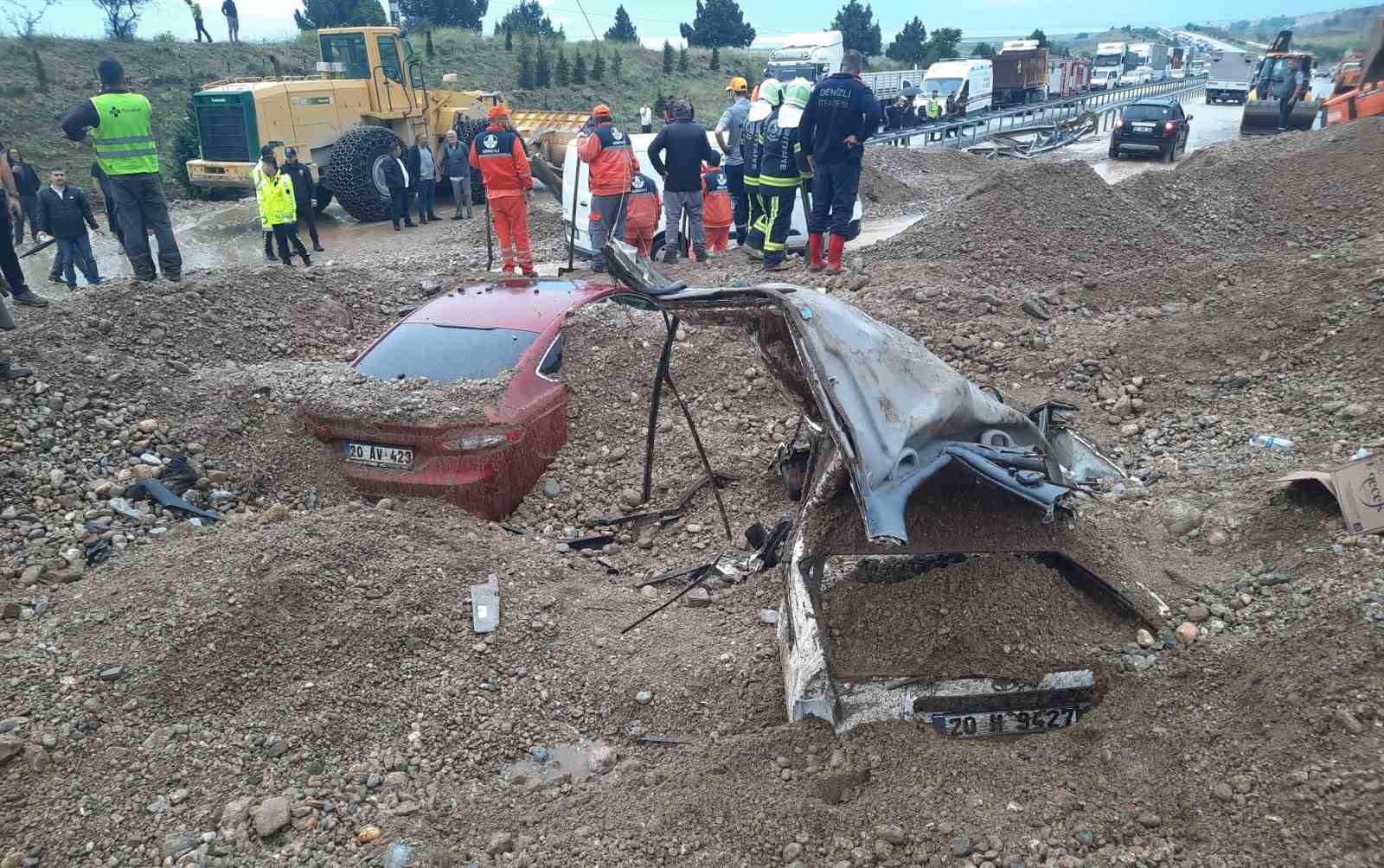AFYONKARAHİSAR’DA YAŞANAN HEYELAN FACİASINDA ÖLEN VE YARALANAN ŞAHISLARIN KİMLİKLERİ TESPİT