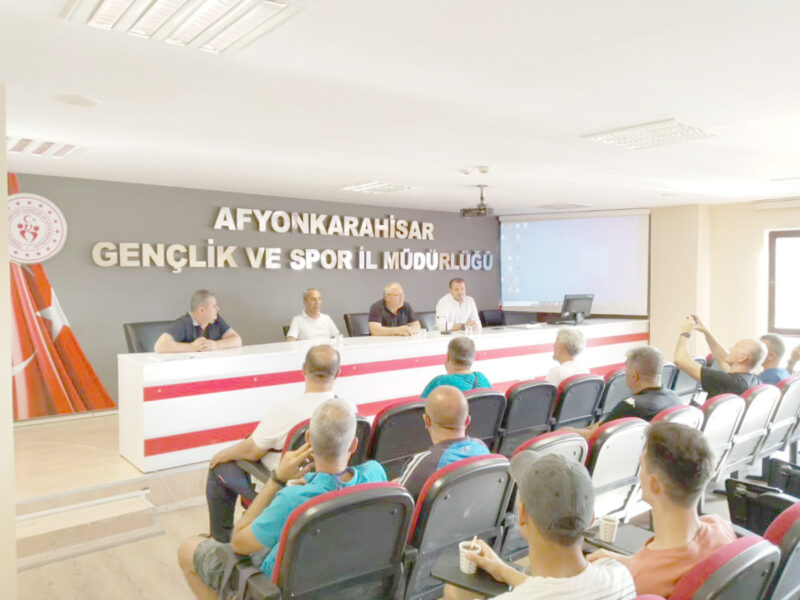 Anadolu Yıldızlar Ligi faaliyet programında yer alan Karate Yarı Final