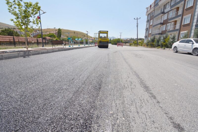 Sandıklı’da kışın deforme olan yollar, Sandıklı Belediyesi Fen İşleri Müdürlüğü