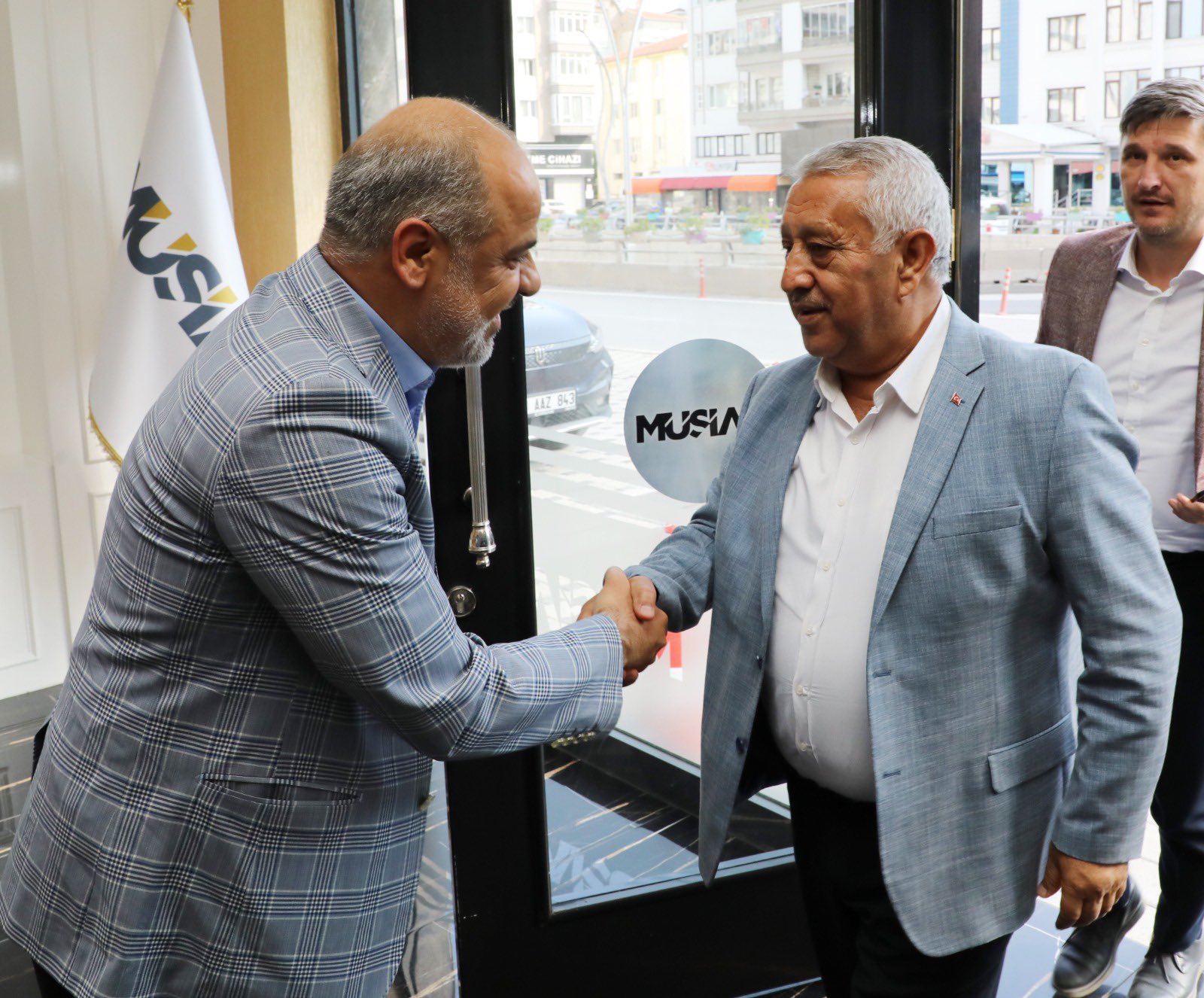 Belediye Başkanı Mehmet Zeybek, Afyonkarahisar Ticaret Borsası, MÜSİAD Afyonkarahisar Şubesi