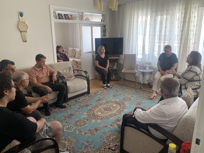 CHP Grup Başkanvekili ve Afyonkarahisar Milletvekili Av. Burcu Köksal, Çay