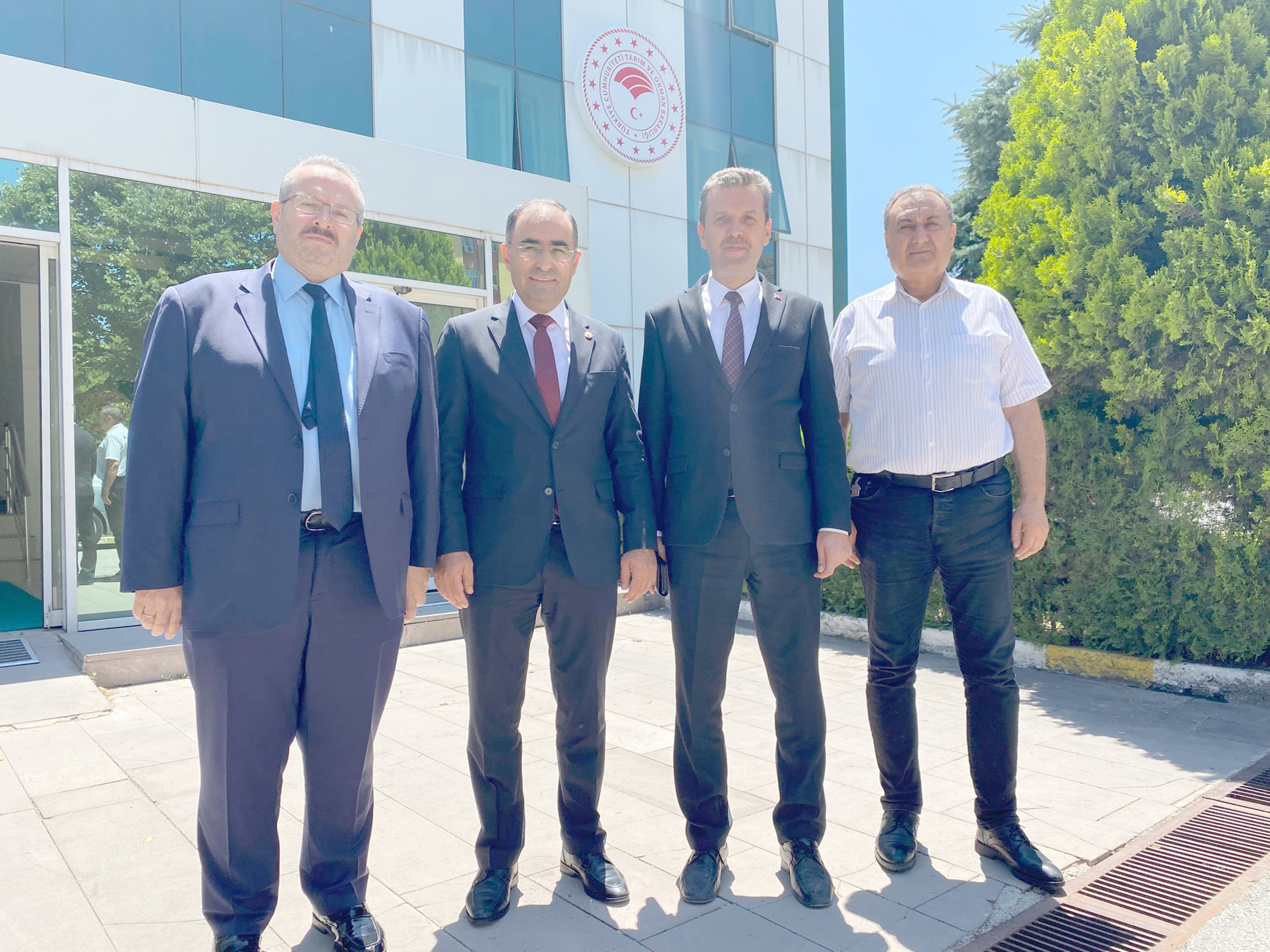 AK Parti Afyonkarahisar Milletvekili Dr. Hasan Arslan bugün Tarım ve