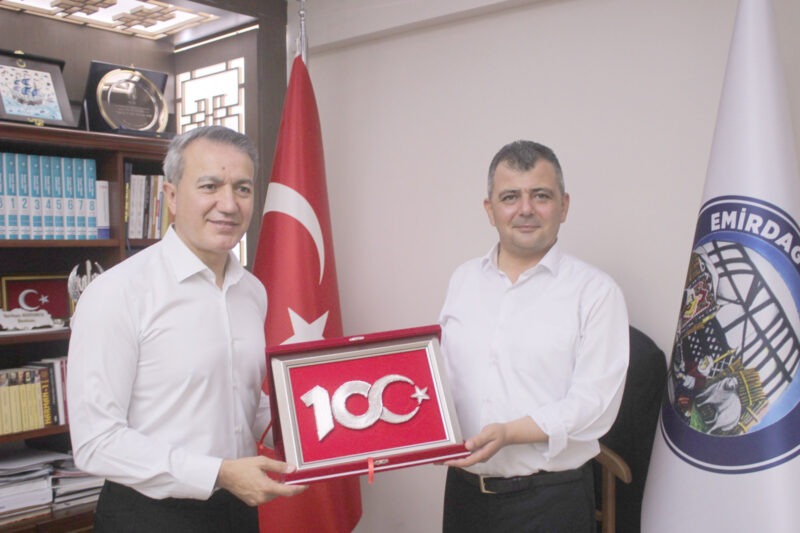 Belçika’nın başkenti Brüksel’in Saint Josse şehrinin Emirdağlı Belediye Başkanı Emir