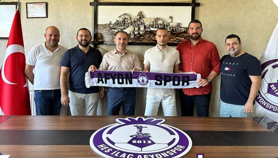TFF 2. LİG EKİPLERİNDEN AFYONSPOR, SOMASPOR'DAN DEFANS OYUNCUSU ALİ MERT