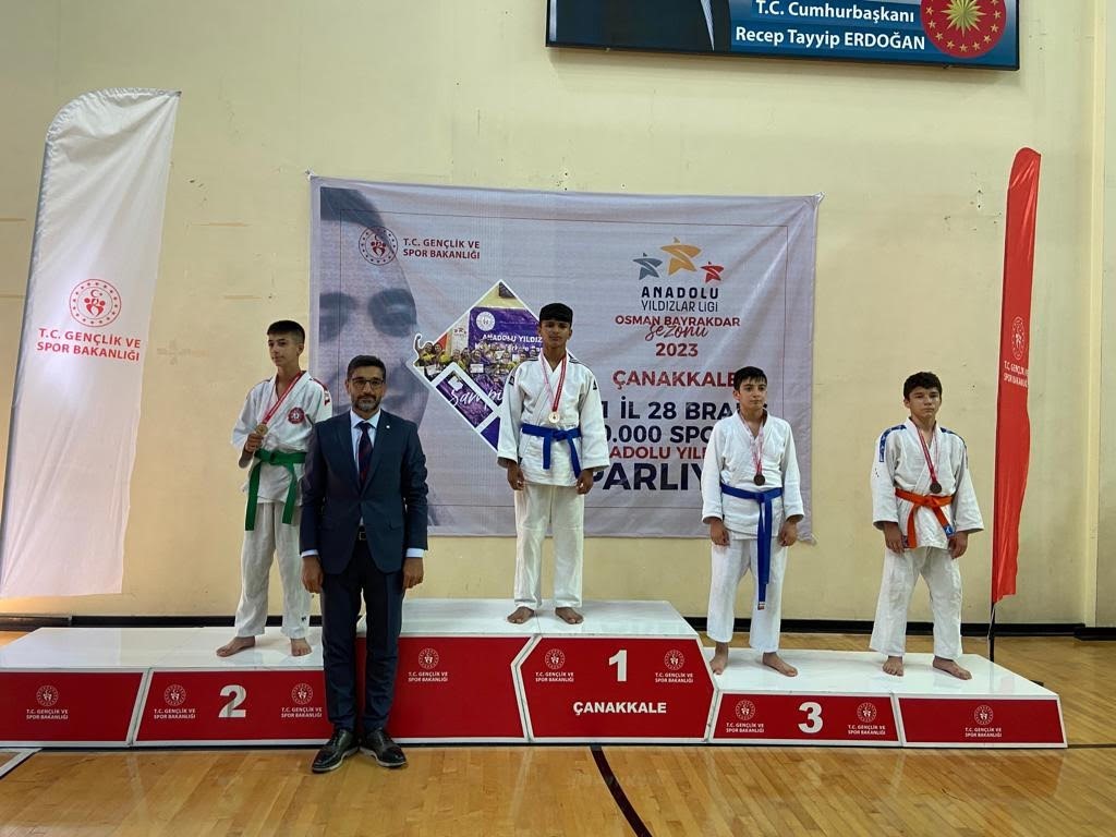 ÇANAKKALE'DE DÜZENLENEN ANADOLU YILDIZLAR LİGİ KAPSAMINDA YARI FİNAL JUDO MÜSABAKALARINDA