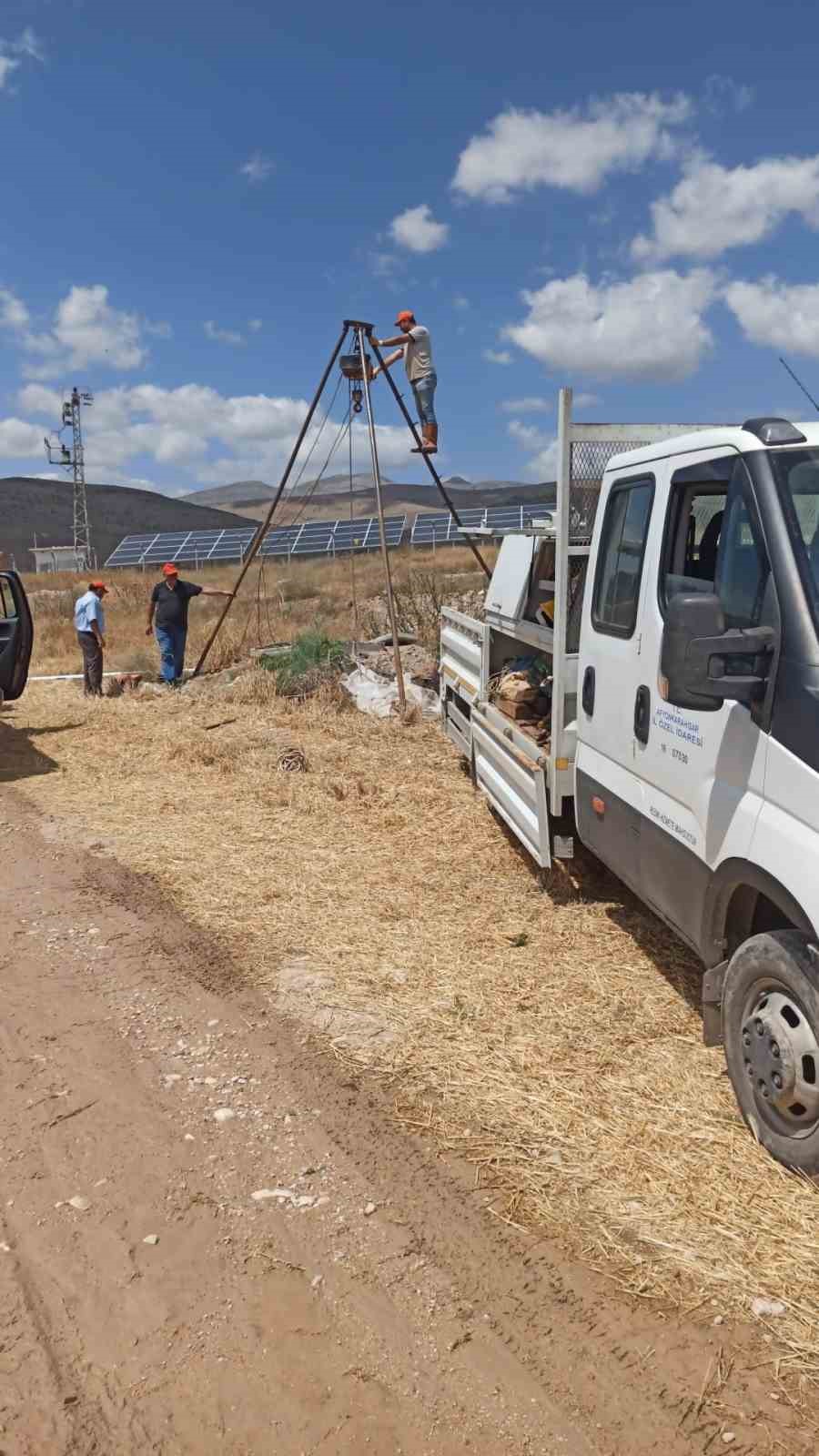 AFYONKARAHİSAR’IN BOLVADİN İLÇESİNDE YAKLAŞIK BİN 500 NÜFUSLU İKİ KÖYÜNDEN İÇME