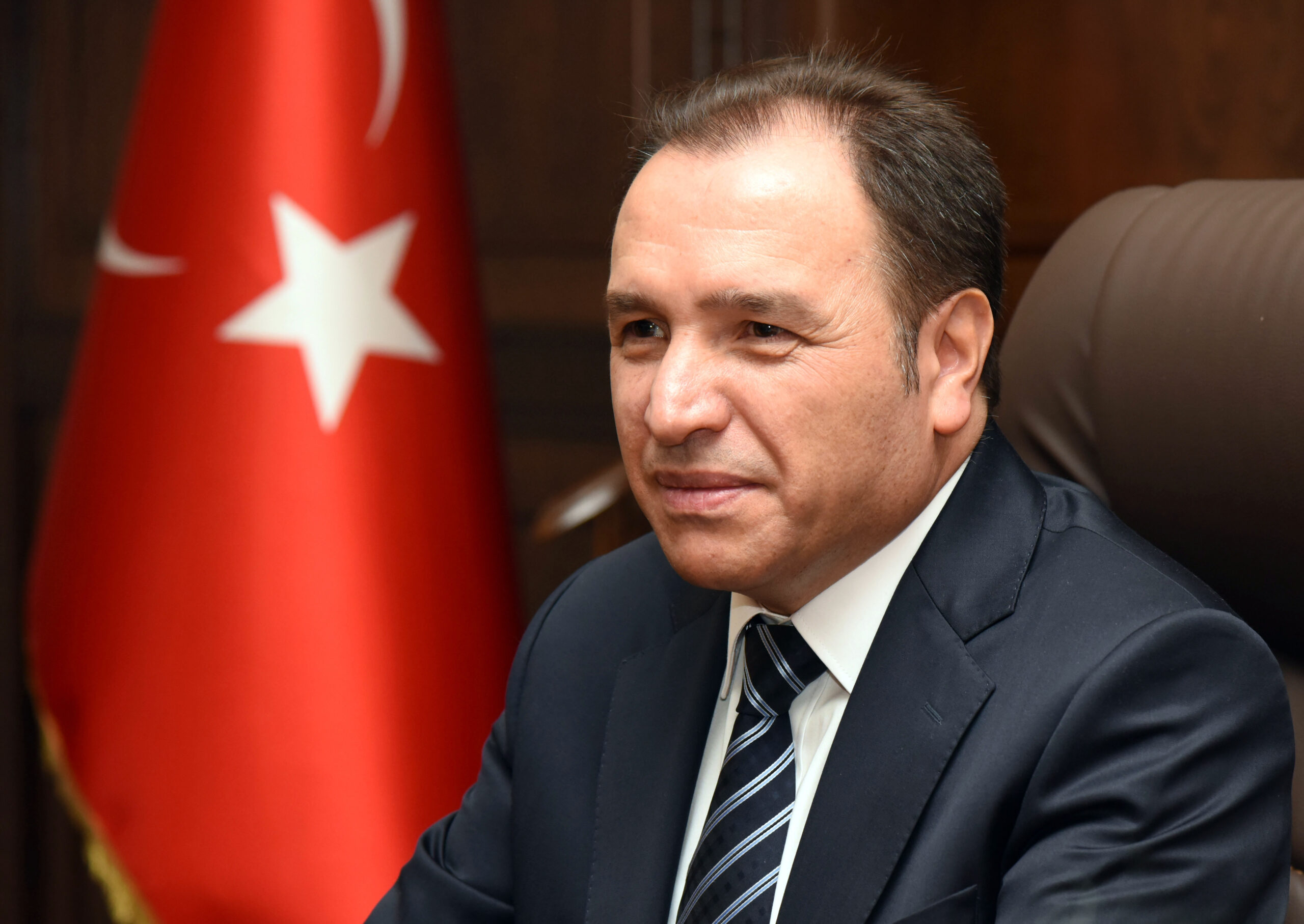 Rektör Karakaş’tan kutlama Afyon Kocatepe Üniversitesi Rektörü Prof. Dr. Mehmet Karakaş, Kanal3’ün 15.kuruluş