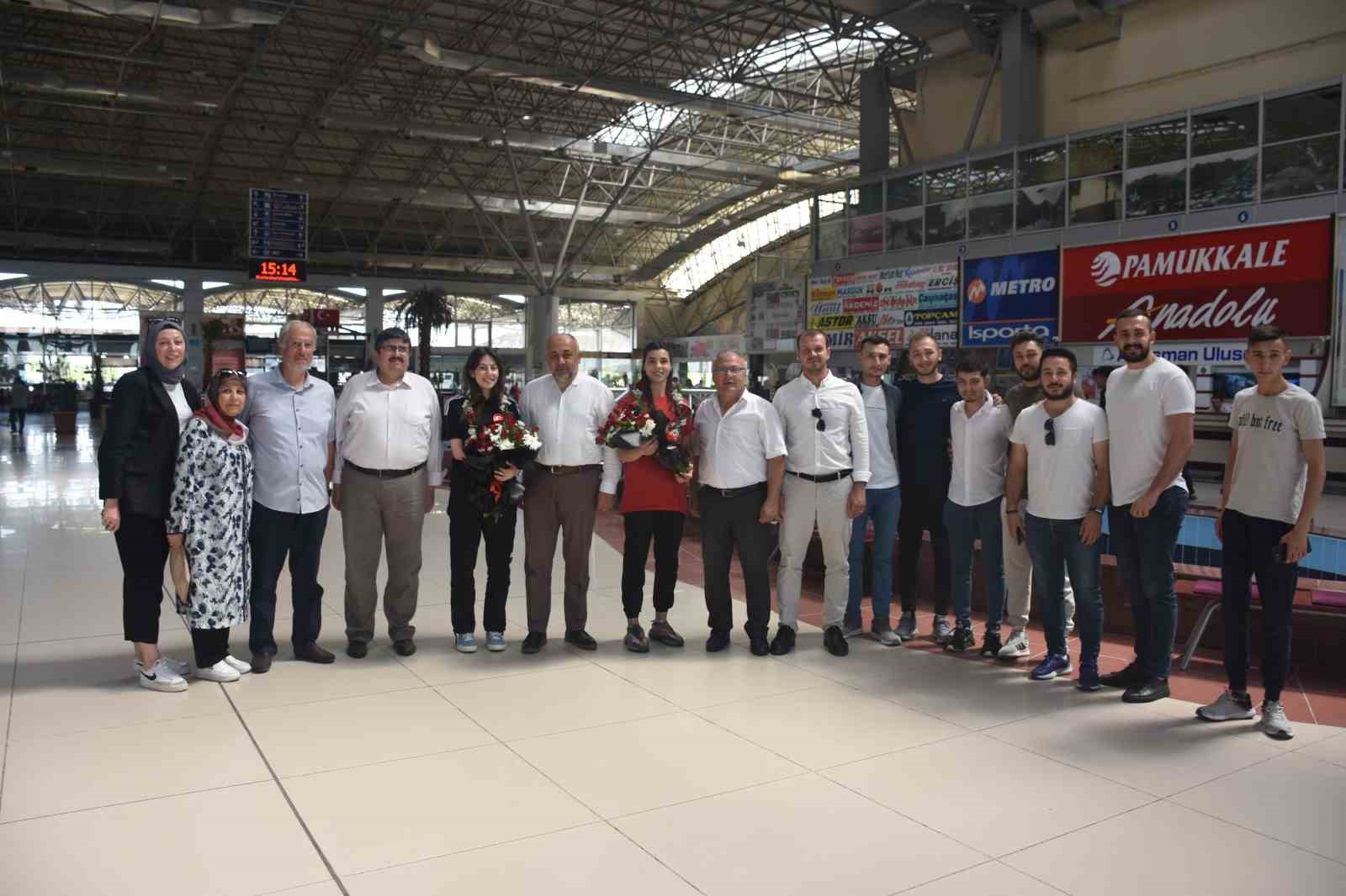 AVRUPA ŞAMPİYONASI KADINLAR MUAYTHAİ FİNAL MÜSABAKALARI SONUNDA DERECE ELDE EDEN