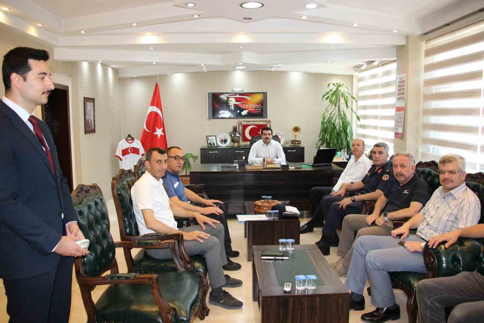 AFYONKARAHİSAR’IN ŞUHUT İLÇESİNDE ‘BAĞIMLILIKLA MÜCADELE İLÇE KURUL TOPLANTISI’ YAPILDI.