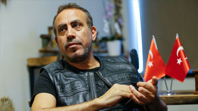 Haluk Levent, düğünlerinde oynama sözü verdiği depremzede çiftin düğününe katıldı: