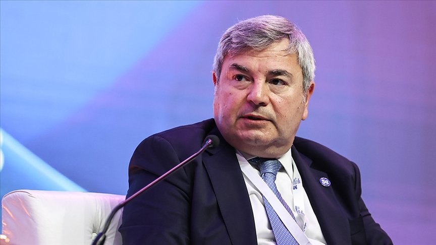 Muğla’da Tatil yapan Karagöz, Faralya Koyu’nda denizde yüzerken fenalaştı. Denizden