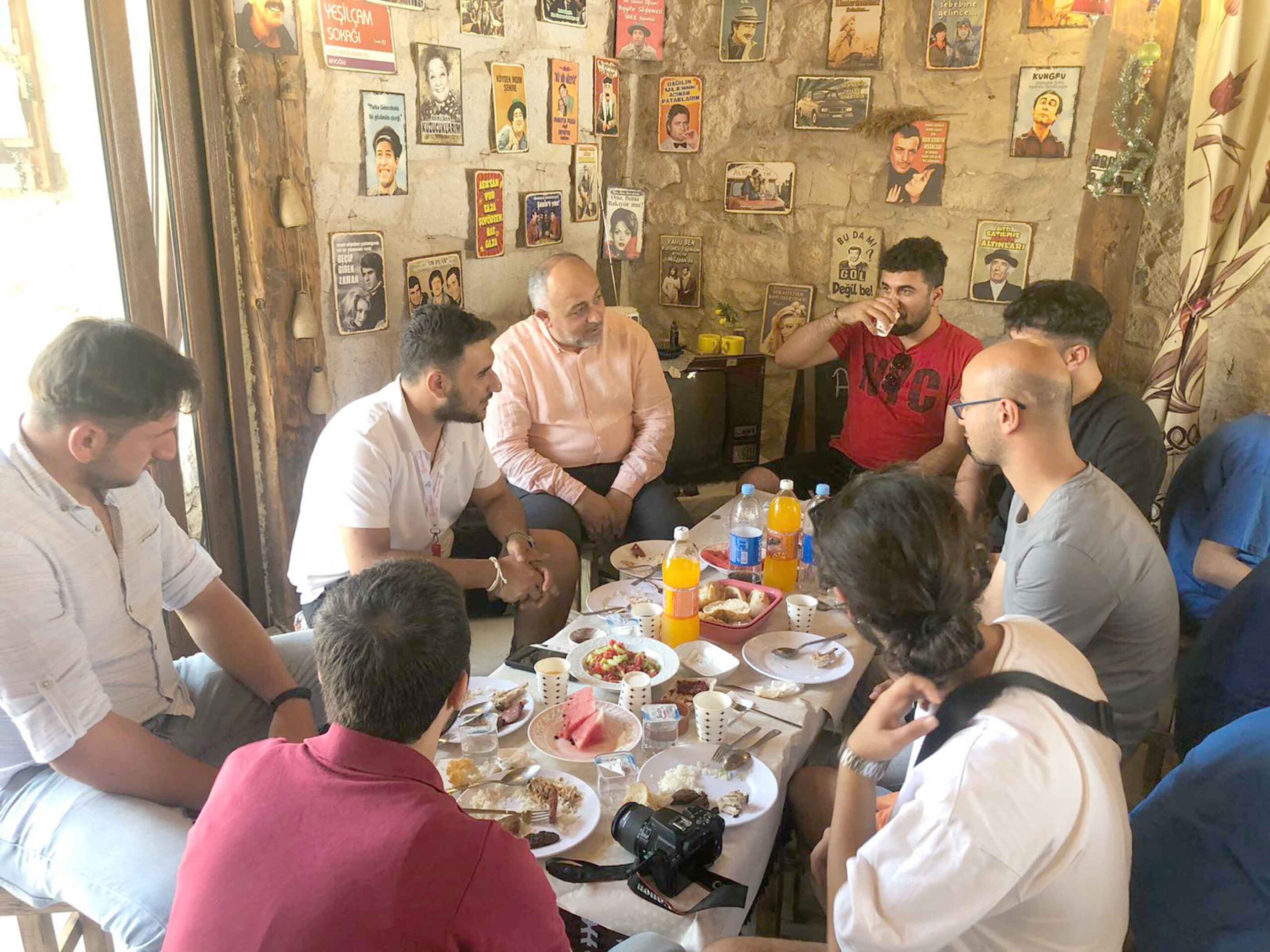 Tarihi ve doğal güzellikleriyle dikkat çeken Afyonkarahisar’ı genç kampçılar ziyaret