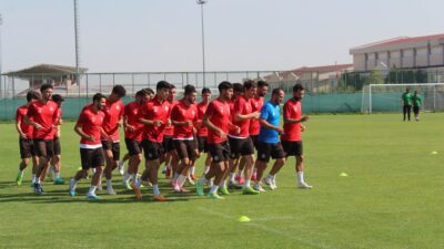 TFF 2. ekiplerinden Afyonspor ikinci etap kamp dönemini gerçekleştirdiği antrenman