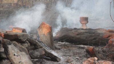 Çanakkale’de 46 saat önce başlayan yangına havadan ve karadan müdahale