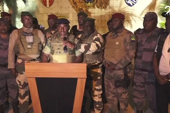 Afrika ülkesi Gabon’da bir grup asker, başkanlık seçimlerinin ardından yönetime