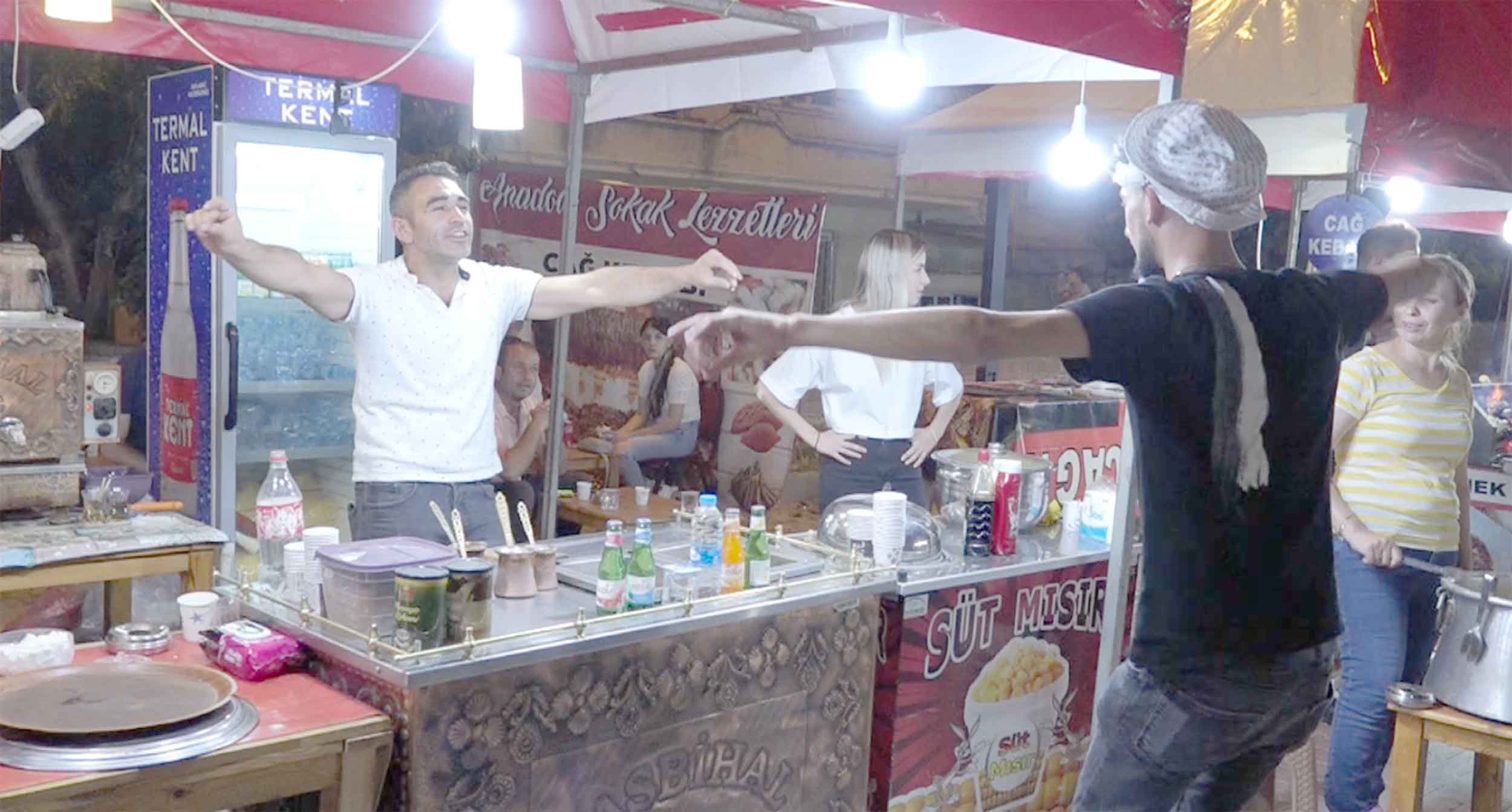 Sandıklı Termal Turizm Festivali’nde yöresel lezzetleriyle, el yapımı nadide eserleriyle