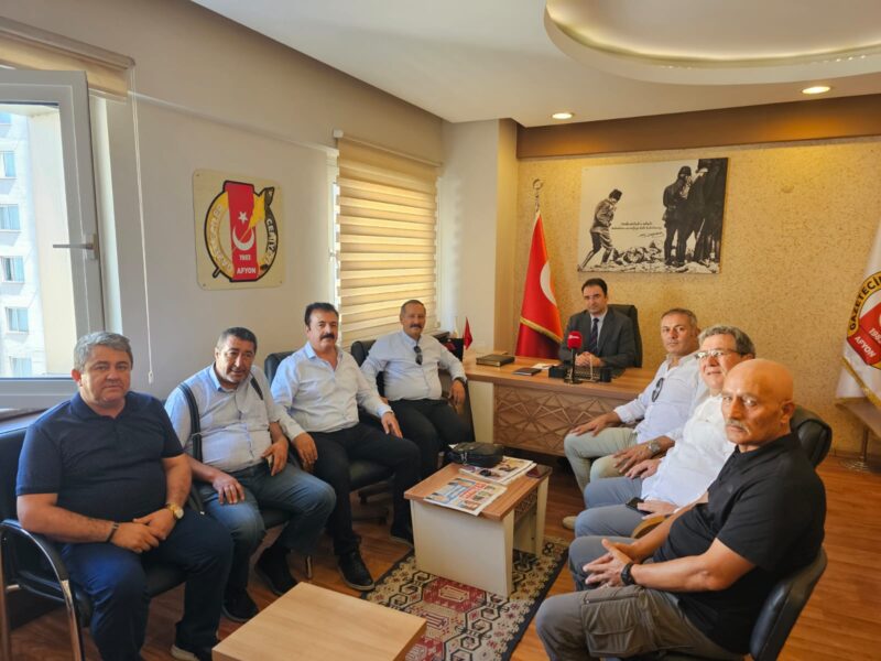 Afyonkarahisar Gazeteciler Cemiyeti’ni ziyaret eden Afyon İscehisar Mermerciler Derneği Başkanı