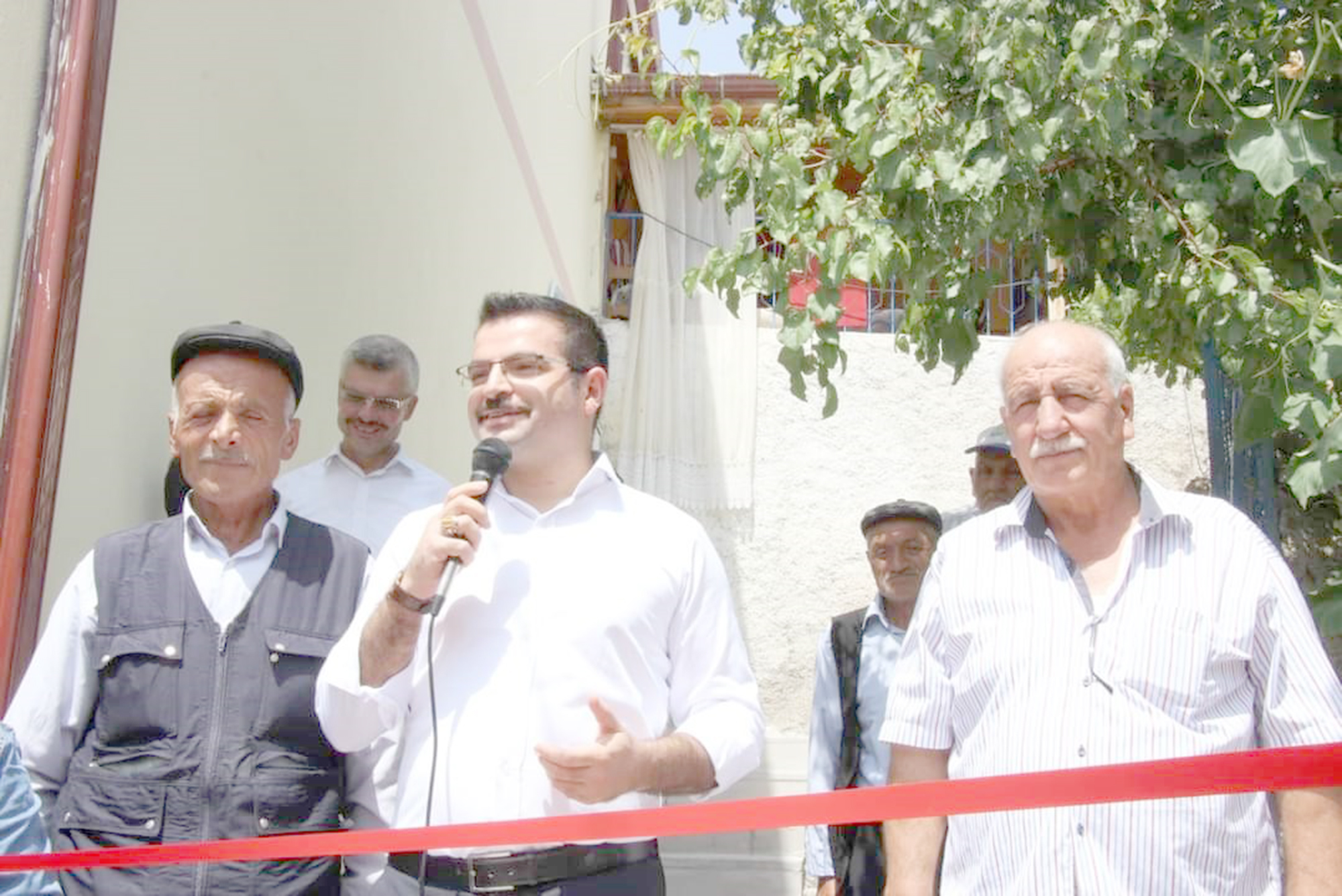 Afyonkarahisar’ın Şuhut ilçesine bağlı İsalı köyünde tadilat ve tamiratı tamamlanan