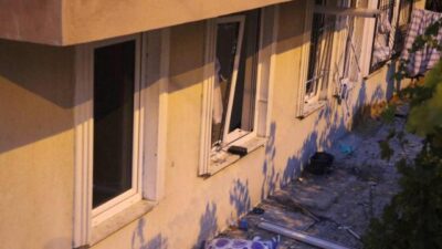 Afyonkarahisar’da 4 katlı binanın giriş katındaki dairede yaşanan patlamada 1