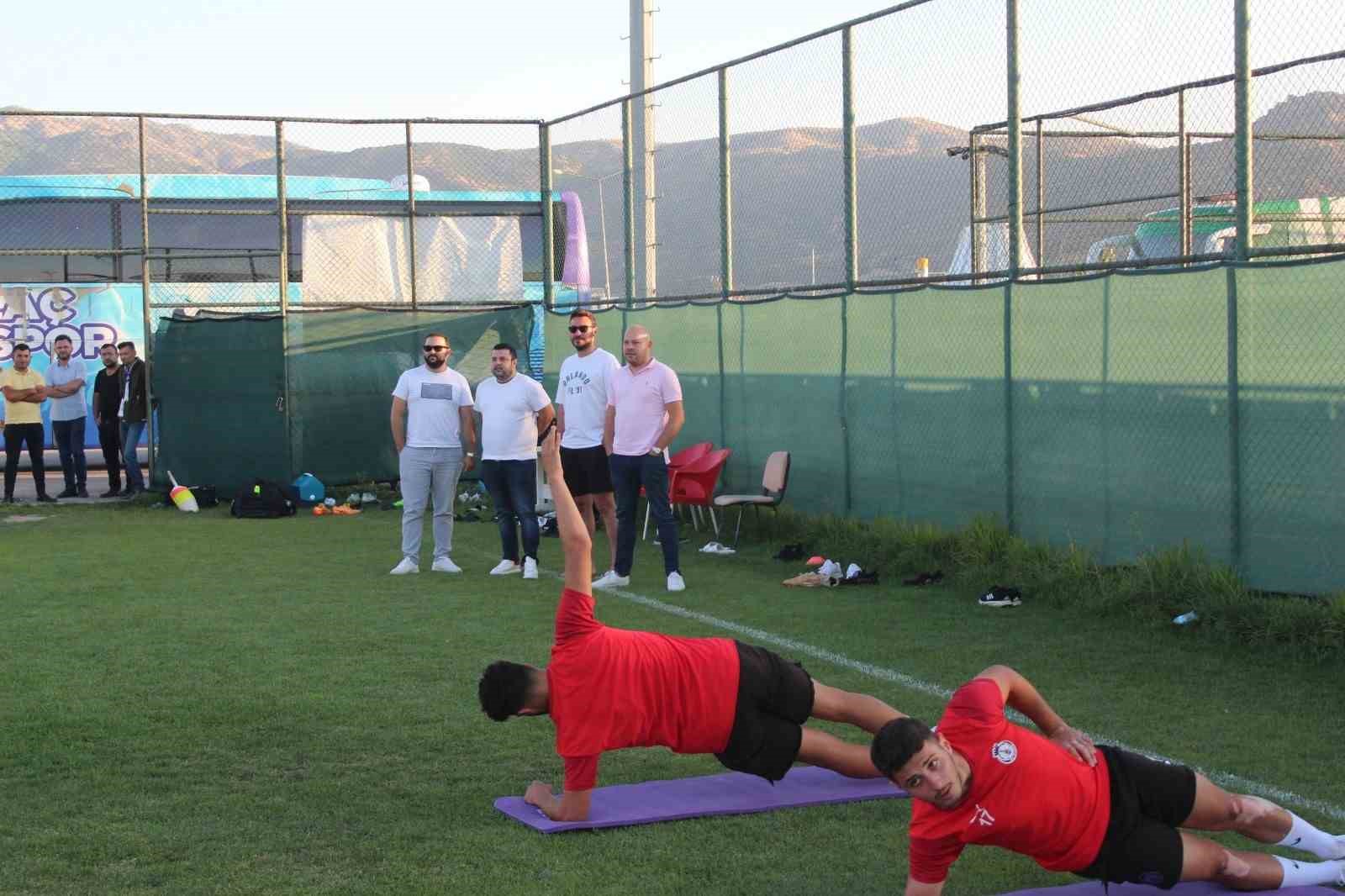 TFF 2. LİG EKİPLERİNDE AFYONSPOR YENİ SEZON HAZIRLIKLARINI GERÇEKLEŞTİRDİKLERİ ÇİFT