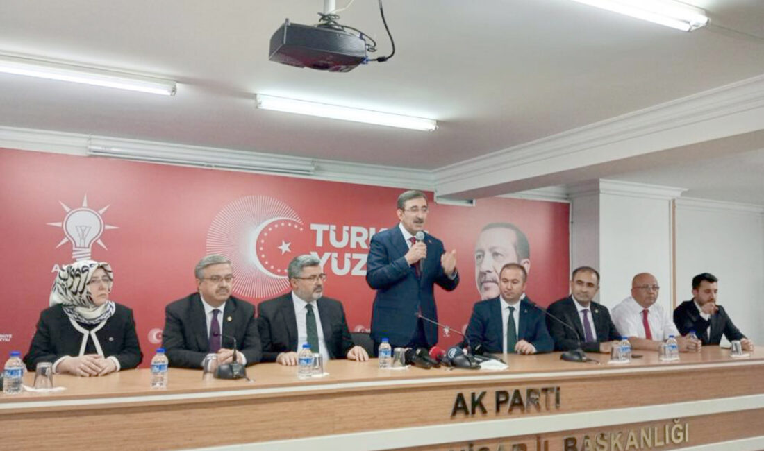 Cumhurbaşkanı Yardımcısı Cevdet Yılmaz, “Dünya yüzde iki büyürken biz yüzde